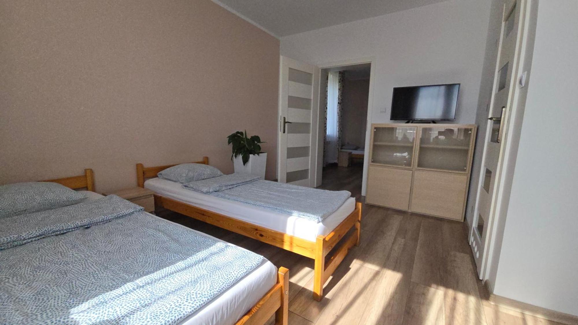 Vip Village Las Woda Rower - Podgrzewany Basen, Balia, Sauna Miedzierza Exterior photo