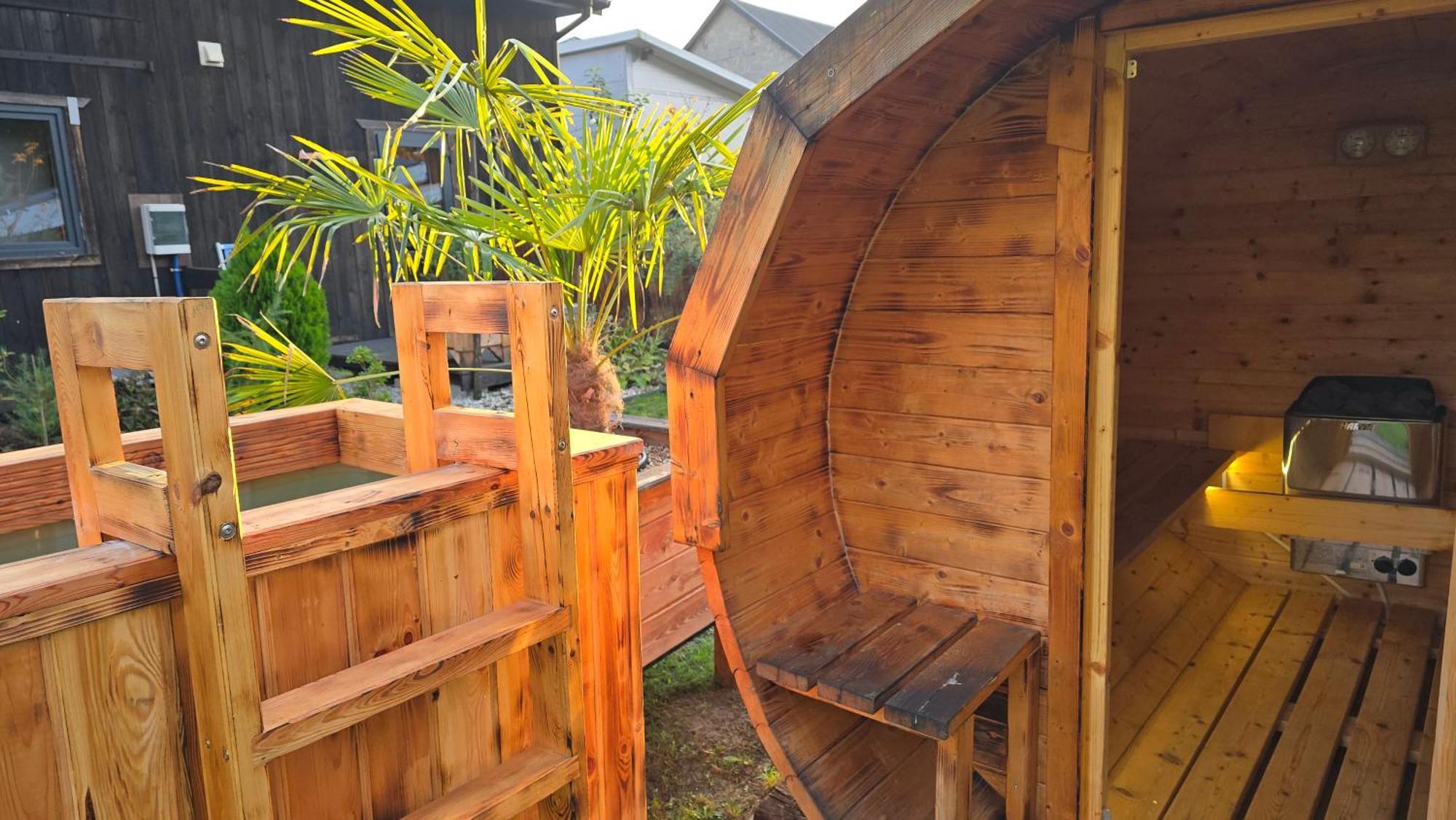 Vip Village Las Woda Rower - Podgrzewany Basen, Balia, Sauna Miedzierza Exterior photo
